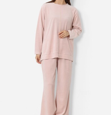 ✨静電気防止で冬も快適!肌に嬉しい綿混ベロアのリラックスウェア✨