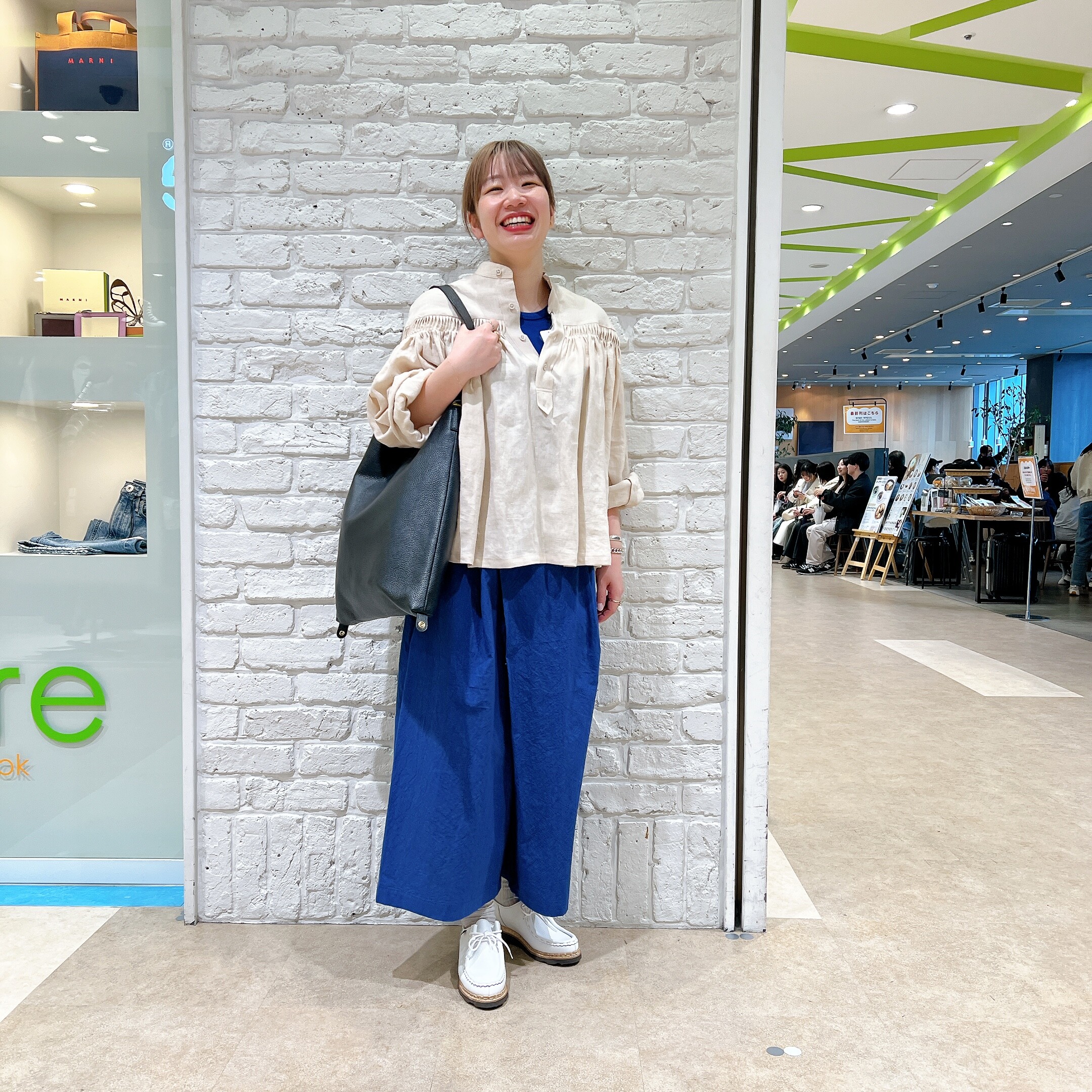 Scye タックブラウス 黒 Scye サイ リネン タックブラウス 半袖 60/1Linen Cambric Tucked