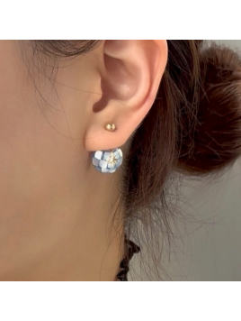 ピアス