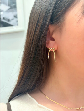 ピアス