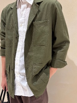 シャツ
