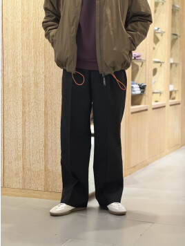ウールオックスフォード サイドアジ ヤスターバレルパンツ