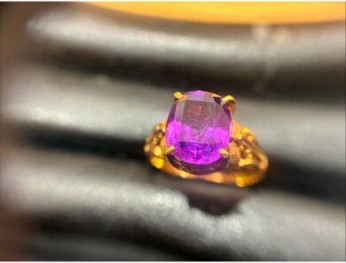 【紫色の石付きK18リングを高価買取いたしました！💍✨】金・色石ジュエリーの買取はジュエルカフェ アミュプラザ博多店へ♪