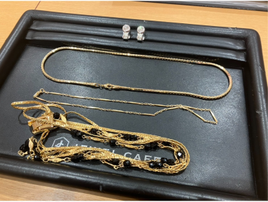 他店でお値段が付かなかったメッキジュエリーをお買取いたしました!✨