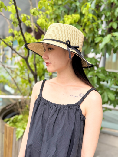 【ワイドブリムが優雅な雰囲気👒✨ペーパーブレードのつば広ハット】