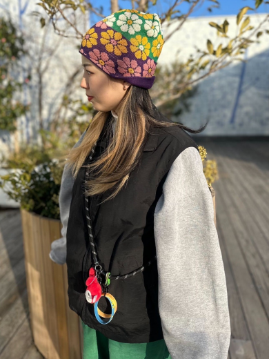 【POPな雰囲気で周囲の視線を独り占め🌷花柄ニット帽】