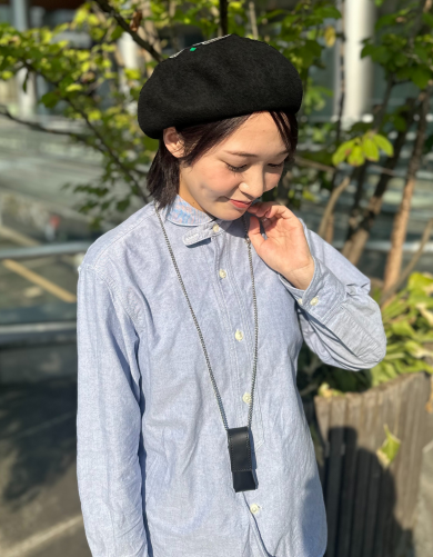 【大人気アイテムフィッシュボーンチップス🐟カラフルワッペン付きベレー帽】