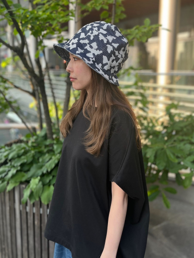 【その日の気分で迷彩柄にも出来る✫リバーシブルハット】