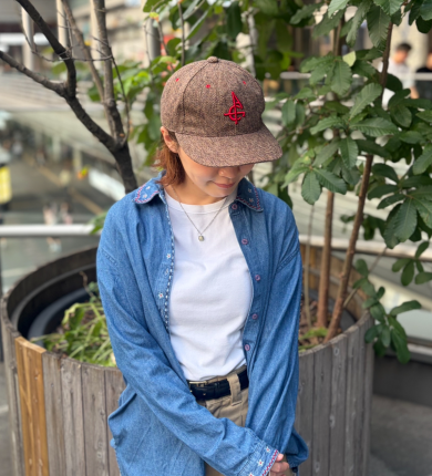 【クラシカルなチェック柄🍃✨オリジナル刺繍を施したベースボールキャップ】