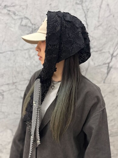 【アレンジ力抜群👍💕バブーシュカ×キャップ】