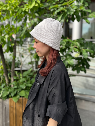 【長時間の着用もストレスフリー🍃✨ループ糸で仕立てたニットハット】