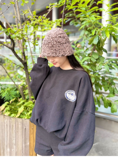 【様々な糸を使用したざっくり編みニット🧶】