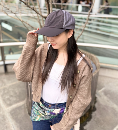 【２種類の素材を組み合わせた異素材キャップ】