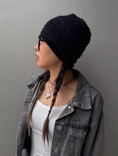 【90年代のHIPHOPシーンをイメージ🙃🎶編地が特徴的なシングルニット】