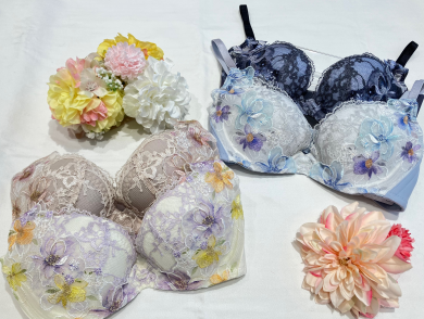 ＊大人気‼︎ハグするブラ新色入荷＊