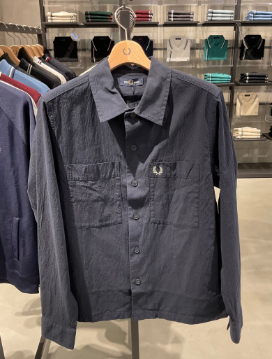 シアサッカーシャツ