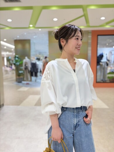 【trois】秋の準備もしていきませんか⁉️今から使えるブラウス✨