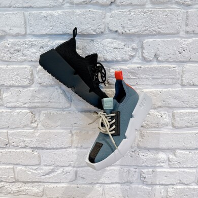 【UNITED NUDE】