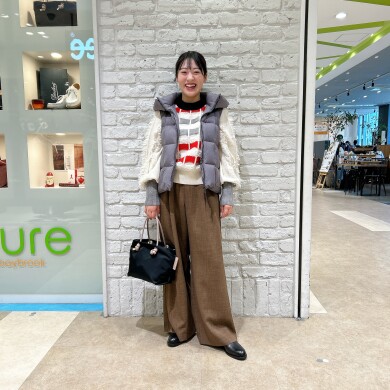 【HERIN.CYE】×【TATRAS】フリンジニットがダウンベストにぴったり❗️