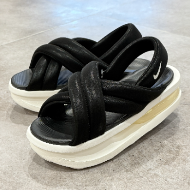 ☆NIKE☆今シーズンも登場です♪