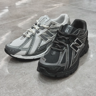 ☆NEW BALANCE　新商品☆