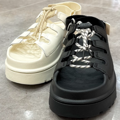 ☆UGG サンダル　入荷しました☆