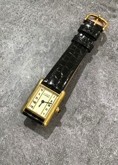 7階TiCTAC ヴィンテージウォッチ【Cartier must tank】