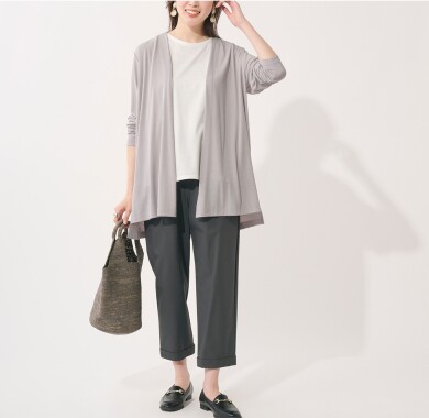 👗軽やかUVカット。落ち感シルエットが美しい シアーカーディガン👗