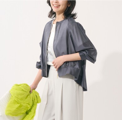 👗どこから見ても美しい、たっぷりギャザーが魅力のシアーブルゾン👗
