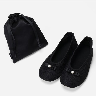 ✨オケージョンシーンにおすすめ。履き姿の美しさにこだわった携帯スリッパ✨