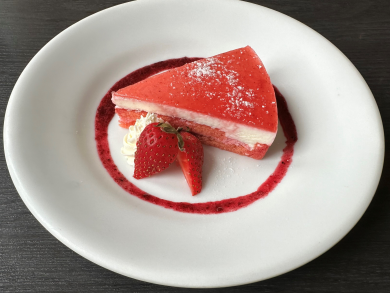 イチゴのケーキ