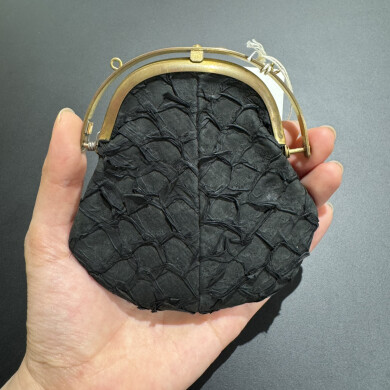 【財布紹介】シスクー・ド・フードル  ワンタッチミニ財布 鯉革 【がま口】