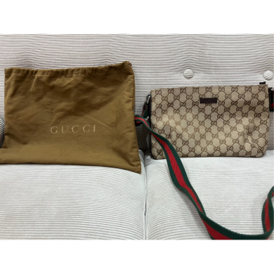 GUCCI GGキャンバスショルダーバッグ 高価買取いたしました！
