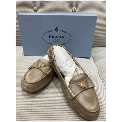 👠PRADAローファー高価買取しました!