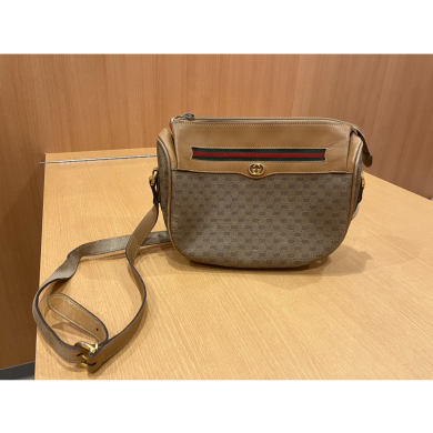 GUCCI ショルダーバッグをお買取り致しました！
