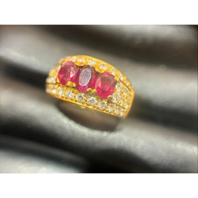 【高価買取】色石・メレダイヤ付きK18リングをお買取りいたしました!💍✨