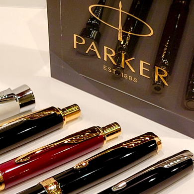 【ペン名入れ】特別な贈り物にPARKERの高級筆記具【Smith通信】