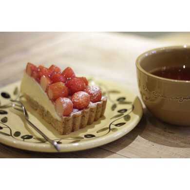 【ケーキセット販売開始のお知らせ】