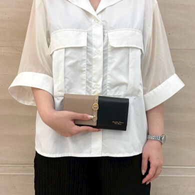 【大人気♡】バイカラーがオシャレな長財布🖤