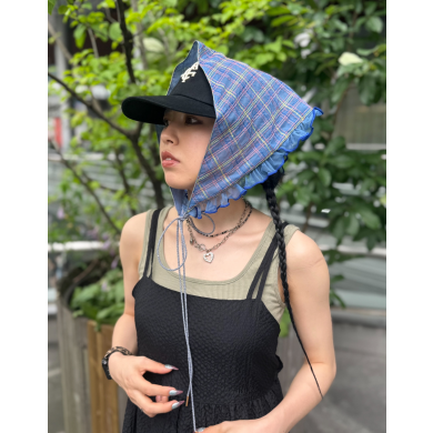 【コーディネートのアクセントにおすすめ💎✨チェック柄刺繍のバブーシュカ】