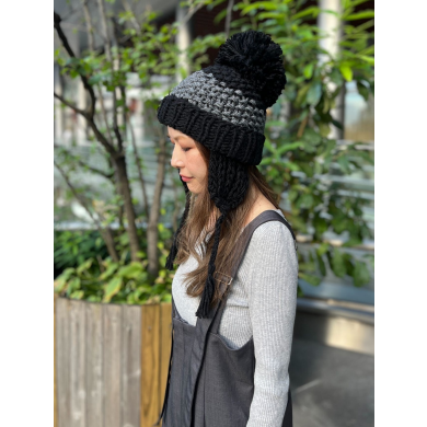 【大きめのポンポン付きで小顔効果にも◎ニット帽】