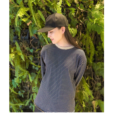 【見る角度で素材が違う⁉ベースボールキャップ】