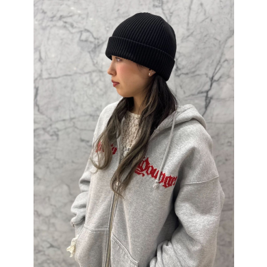 【サイドのワンちゃんワッペンがチャームポイント🐩ニット帽】