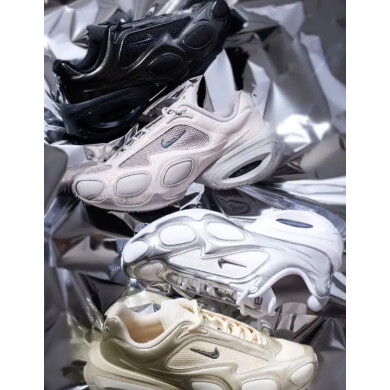 NIKE AIR MAX MUSE
