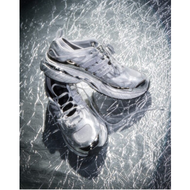 adidas ADISTAR POSE W