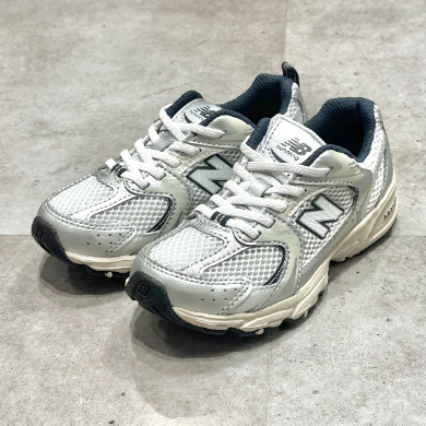 ☆NEW BALANCEキッズ☆大人気！