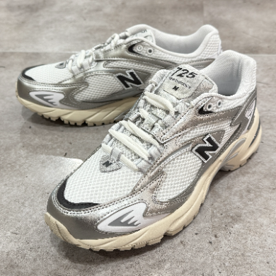 ☆NEW BALANCE☆新商品！