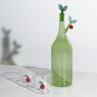 《イッケンドルフ》レッドアップル