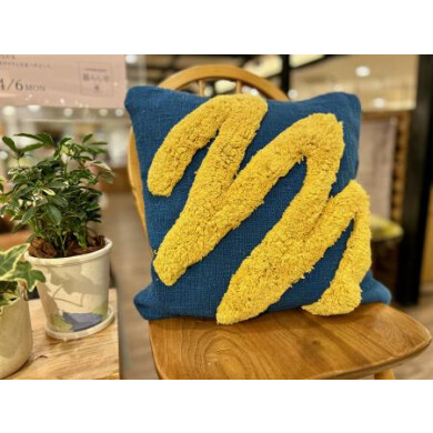 お部屋を彩るクッションカバー