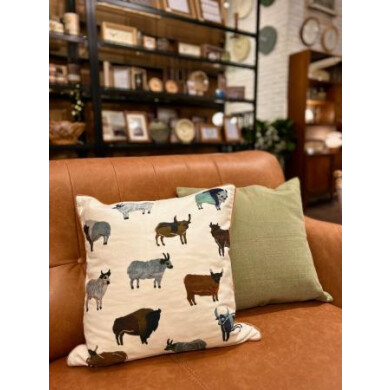 お部屋を彩るクッションカバー